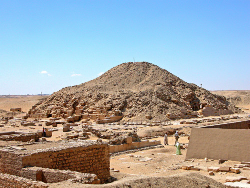 ancientart:One of the slightly less glamourous looking Egyptian pyramids visible today: the Unas Pyr