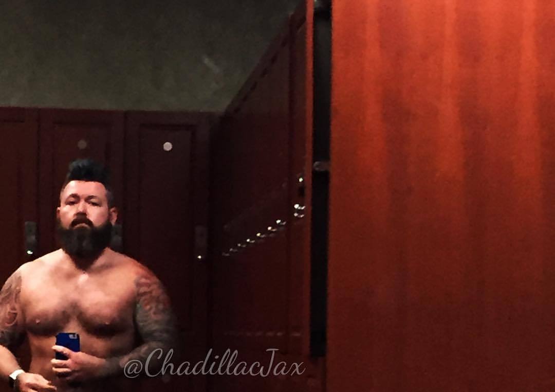 chadillacjax:  Untitled. #musclebear #gaymuscle #single #tatted #tattoo #beardlife