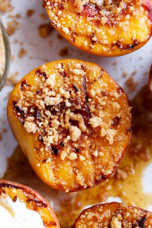 foodffs:  MAPLE GRILLED PEACHES ALMOND COOKIE CRUMBReally nice recipes. Every hour.Show me what you cooked!