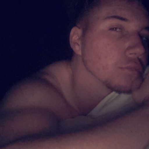 Reblog if you'd date a trans guy.