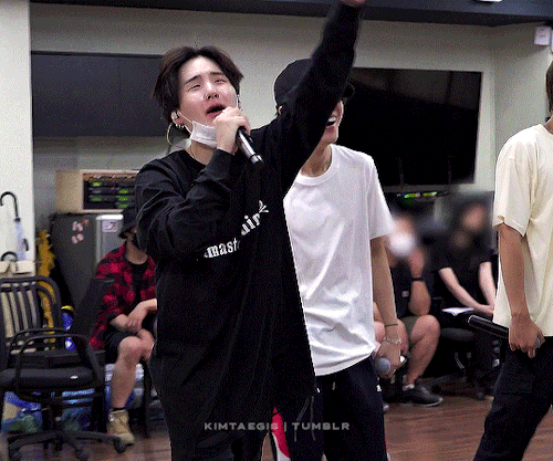 I Quit Rapping. (cr. Namuspromised)