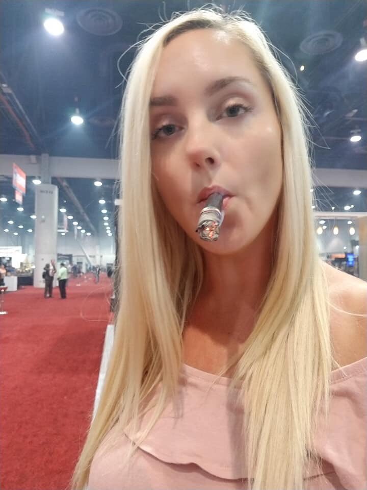 Cigar girls