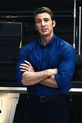 evansensations:CHRIS EVANSas Steve Rogers in Avengers: Age of Ultron (2015), dir. Joss Whedon