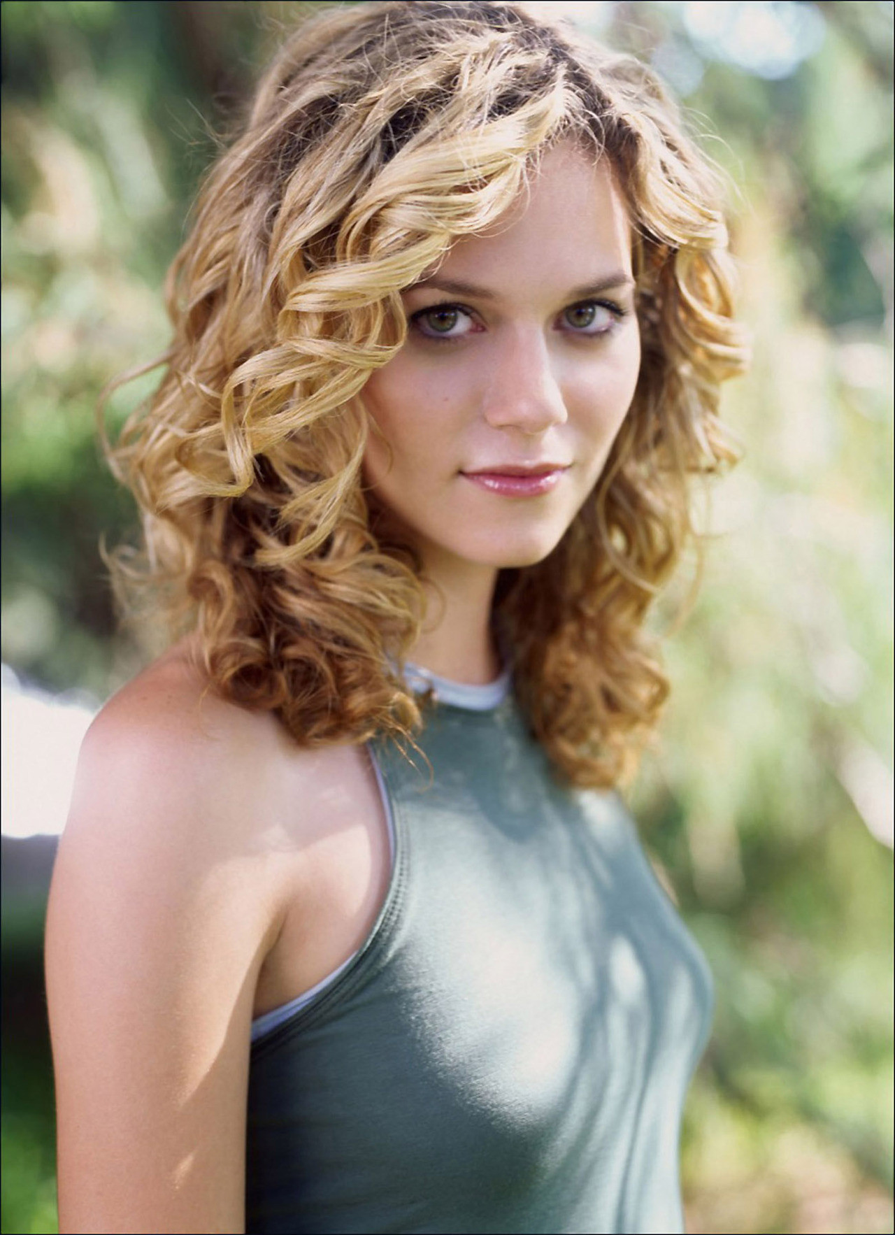 bestbrudz:  Hilarie Burton 