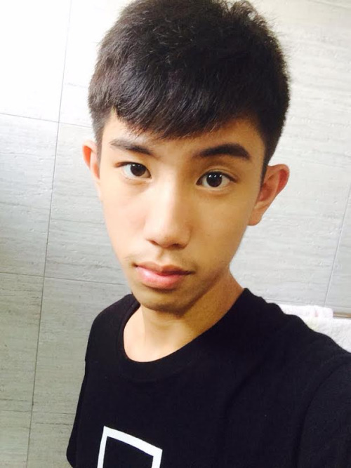 gilesuniverse:leotiger1069:i-linboom:domain11321:genjohn:Got his pics可愛阿哈哈 這部好懷念 想當初剛看完隔天就被刪了喜歡I lov
