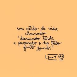 UM CARTÃO