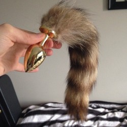 xoravenwraithxo:  Yay! My tail came in the mail. #foxtail #tail #raccoontail #foxyfoxy #webcam #webcammodel #mfc #myfreecams #mfcmodel #mfcmodels #myfreecamsmodel #myfreecammodel #mygirlfund #mgf #pretty