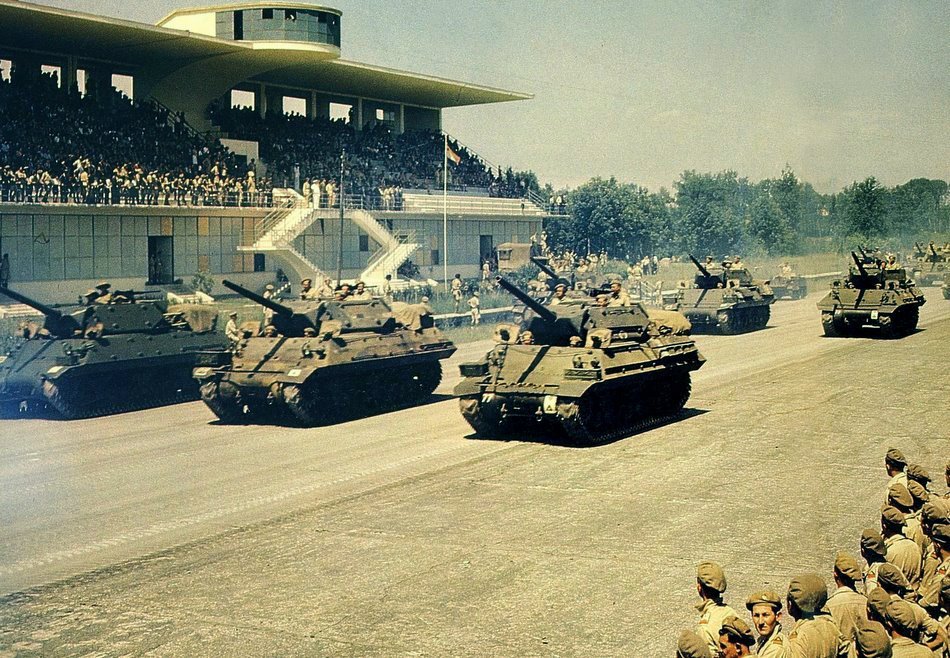 za-wayfarer:  The 6th South African Armoured Division, deployed as part of the British