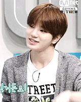 sungjongontop:  Super MCJJong who is cuter than you (>’o’)> ♥ <(‘o’<) 