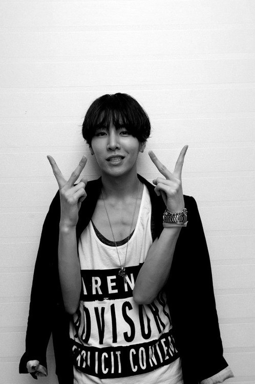 awesome-peacherines:  no min woo  