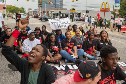 journolist:  ‘We’re a Movement Now’: Fast Food Workers Strike in 150 Cities (NBC News) Fast food workers walked off the job nationwide on Thursday, as police arrested dozens who engaged in civil disobedience. Organizers said workers