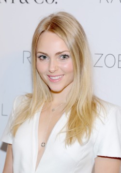 Nn2Sexy4U:  Annasophia Robb - Living In Style Book Launch. ♥  Sooo Cute And Sexy.♥