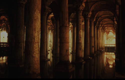 arrkenshield:A king he was on carven throneIn many-pillared halls of stoneWith golden roof and silve
