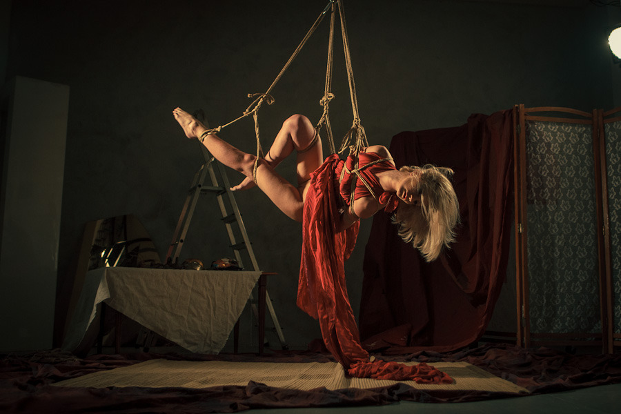 darkangelsbride:  Photo by Viacheslav Potemkin