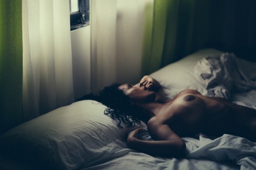 nudesartistic:  Photographer:    Ben Moore www.benmoorephotography.comhttp://www.behance.net/BenMoorePhotographyRespect the artists! Please leave all credits intact when re posting! 