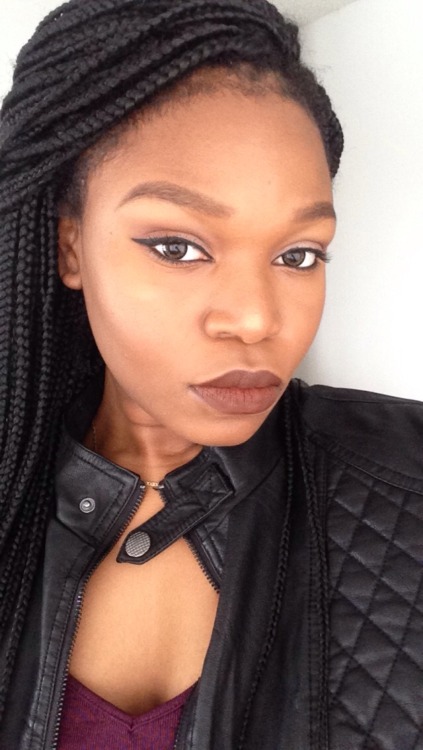mevngreen:  Happy Anniversary BLACKOUT👅💁🏾 