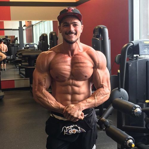 XXX beautifulyoungmuscle:  Recent pix of gorgeous photo