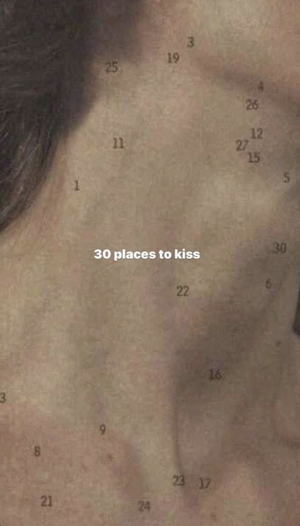  30 sitios para besar / 30 places to kiss. via: @fabforgottennobility