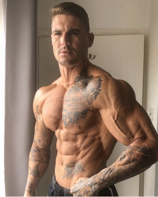 musclecorps:Ross Dickerson 