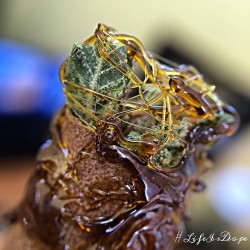 letssmokeloud:  Always dank weedporn by macromob420! Visit LetsSmokeLoud.com for dank weed pics!