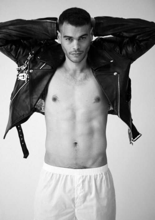 Nathan McGuire by Darren Black Guys N'Roses Guys N'Roses - blogspot