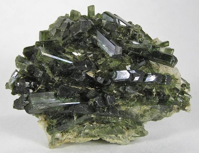 Diopside #Diopside#pyroxene#green#mineral#hand sample