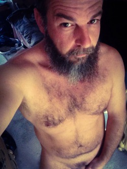 thebeardedmannextdoor:  TheBeardedManNextDoor - me  Hump day selfie  Love the expressive eyes! -fms