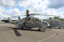 thevickers:  I may not be a helicopter person, but I couldn’t refrain taking pictures of these two Hinds. The Mil Mi-24 is an impressive beast. 