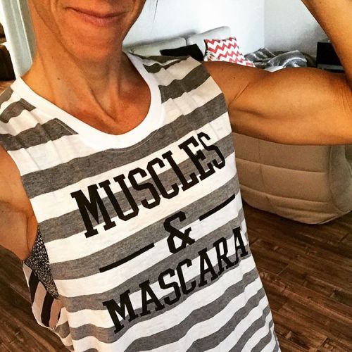 Pretty much!!#muscles #mascara #musclesaresexy #flexitfriday #girlswholift #girlswithmuscle #fitfa