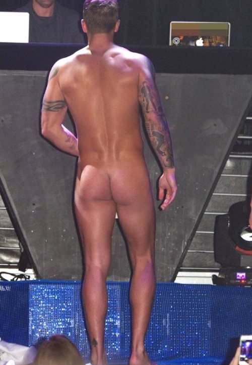 amazingmalenudity:Dan Osborne