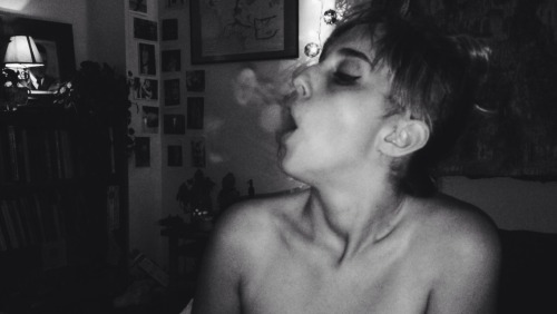 balsam-fawn:  Spending the evening catching up on Doctor Who and blowing smoke rings.   ♡   