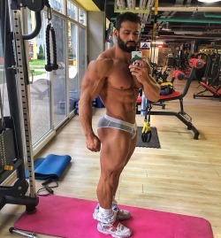 musclehunkymen:  Handsome Turkish muscle Mustafa Yildiz.