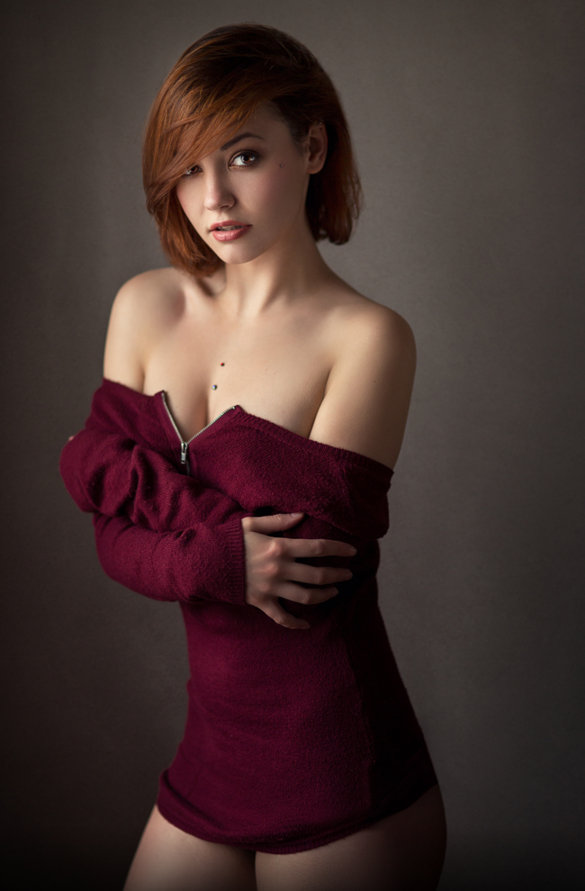 missymellissa5:  deniersixnine:  ~~ Convenient Zippered Bodice @Arnold-ZIFFEL  Beautiful