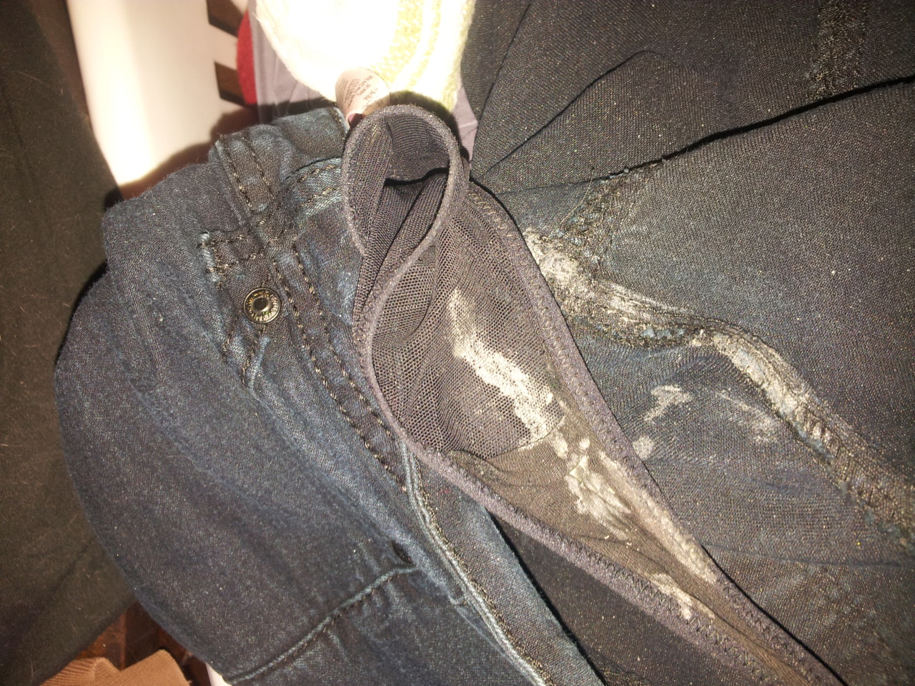 worndirtypanties:  OMG…I creamed my jeans, really!