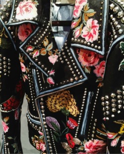 aetsogard:  details @ gucci spring 2016 