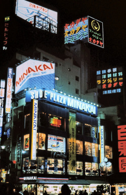 aintknow:  Shinjuku Lights, Tokyo, 1985 