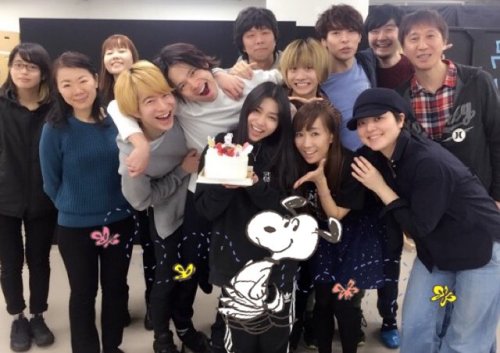 renacchiizu:  Tanochan celebrating her 20th birthday with the cast of “You’re A Good Man, Charlie Brown”