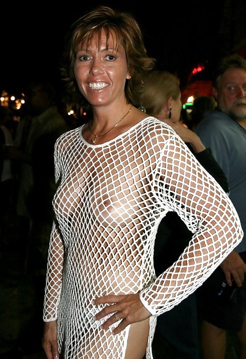 fanfest2012:  http://thesoftnessofolderwomen.tumblr.com/ 