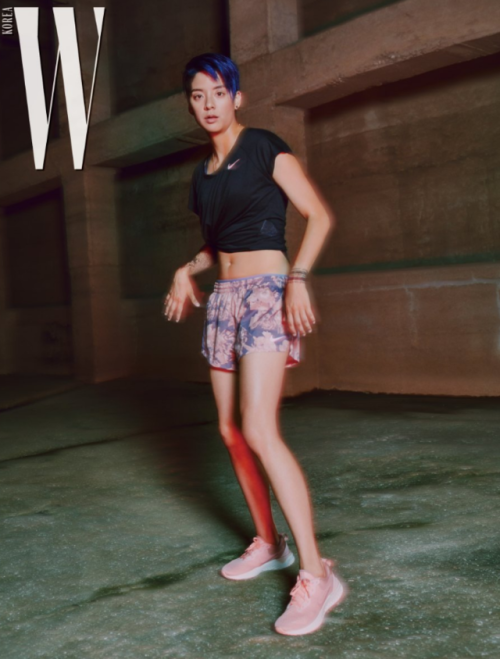 Amber Liu - F(x) - SportsWear (Nike & W Magazine)by Viviane Fashion