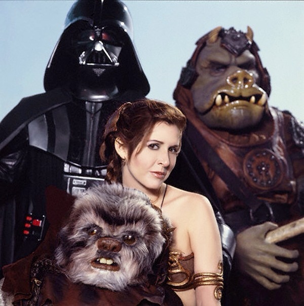 xxgeekpr0nxx:  Ladies &amp; gents, it’s the best Slave Leia of all: Carrie