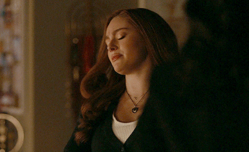 josettessaltzman:hope mikaelson in every episodeseason 2 episode 9: I Couldn’t Have Done This Withou