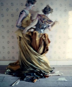 a-state-of-bliss:  Vogue Italia Oct 2011 ‘Mechaniacl Dolls’ - Audrey Marnay &amp; Kirsi Pyrhonen by Tim Walker