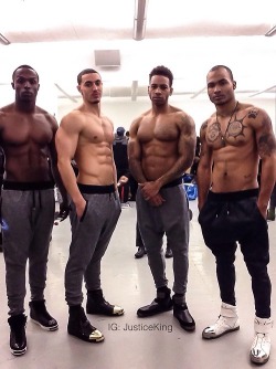 seeker310: nubianbrothaz:    wanna make all the Bros feel good… 4 handsome men here…powerful &amp; sexy 