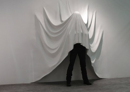 escapekit:  Hiding Figure: Surreal Sculptures  Fantastic sculptures by Daniel Arsham, an American artist based in New York.