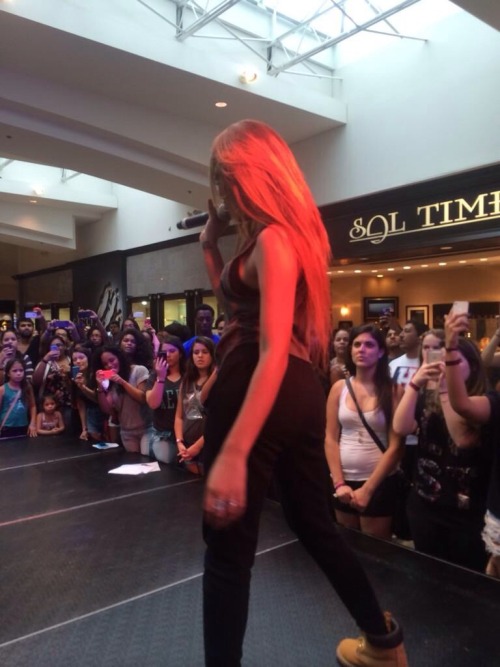 Sex villegas-news:  Jasmine performing in Orlando pictures
