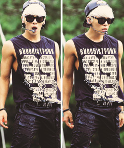 shineeislove:  71|100 photos of Jonghyun 