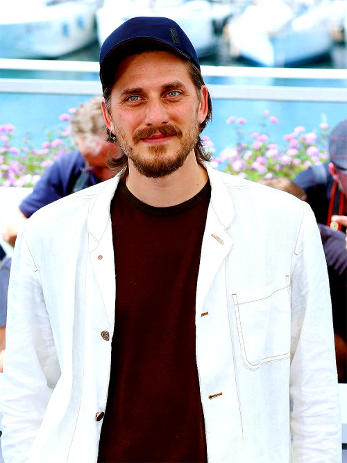 LUCA MARINELLI at the photo call for Le Otto Montagne during the 75th Cannes Film Festival on May 19