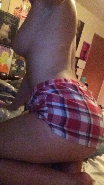 lovelysunshinegirl94:  Kiss me all over