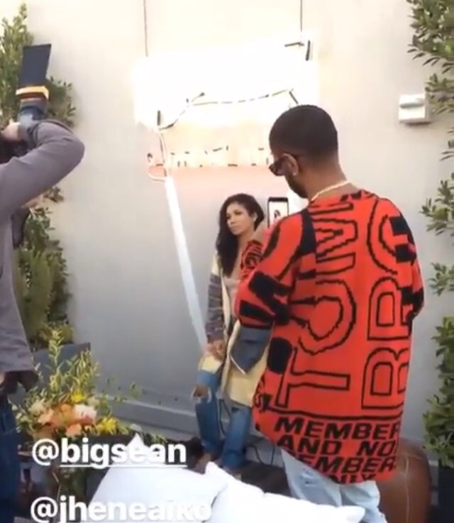 killemwithky-ness:  blackscreaming:  They so fuckin unbothered 💙‼️😩  DIS