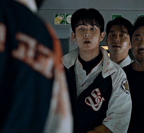 twillight:choi woo-shik in train to busan (2016) dir. yeon sang-ho